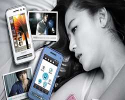 Her phone was cloned by a private detective named Kim in 2009 who was paid 6.4 million Korean Won to do so by SidusHQ's CEO Jung Hoon-Tak. The person 
